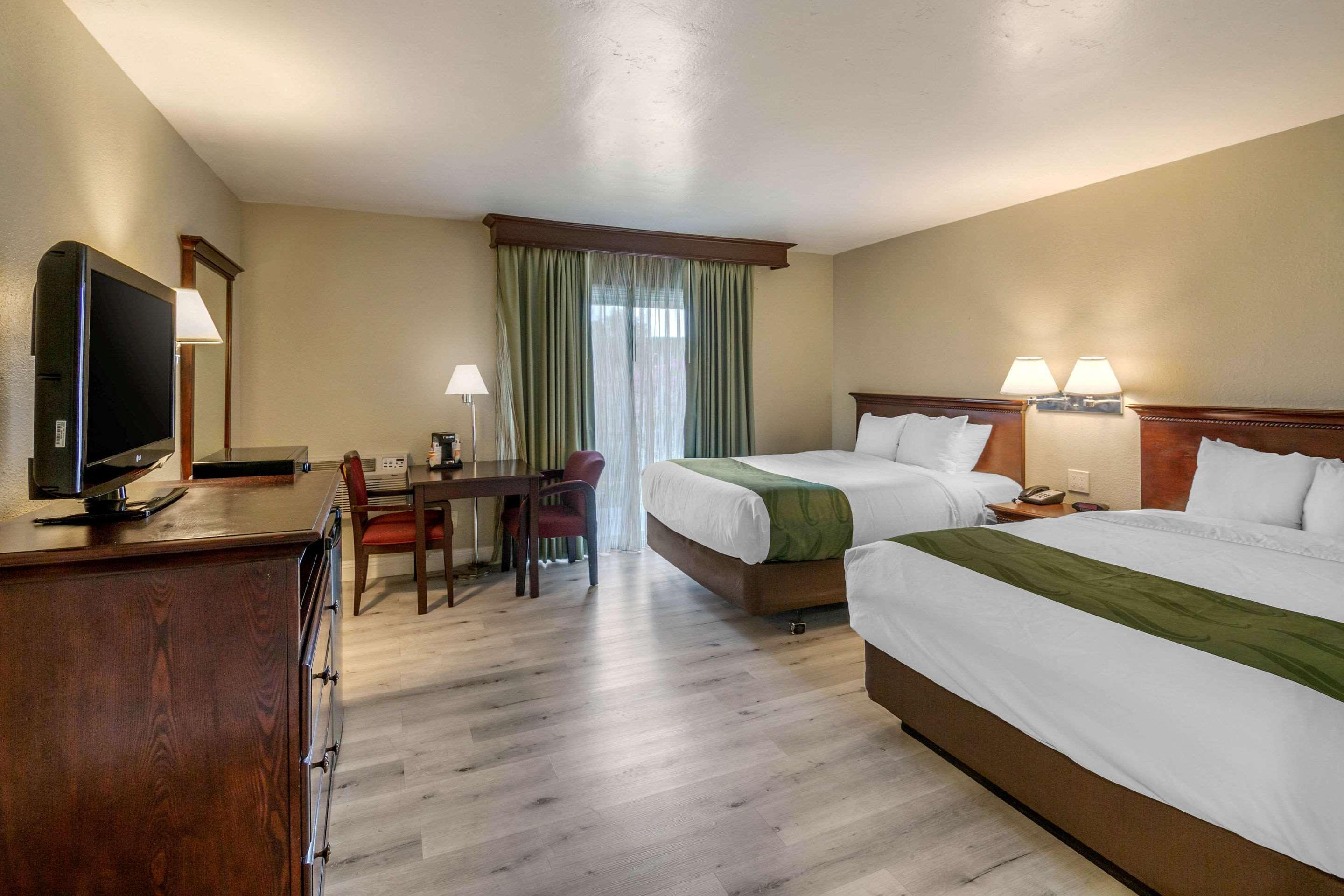Quality Inn & Suites El Cajon San Diego East Ngoại thất bức ảnh
